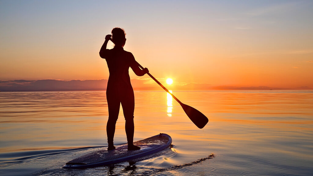 Tips for Maximizing the Muscular Benefits of PaddleBoarding