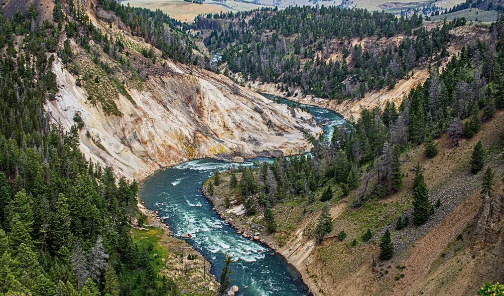 10 Best Kayaking Spots in Wyoming | Paddling in Wyoming 6 Yellowstone River