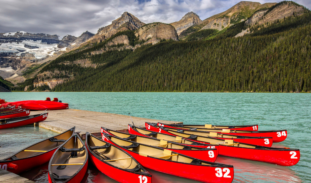  Canoeing on Lake Louise