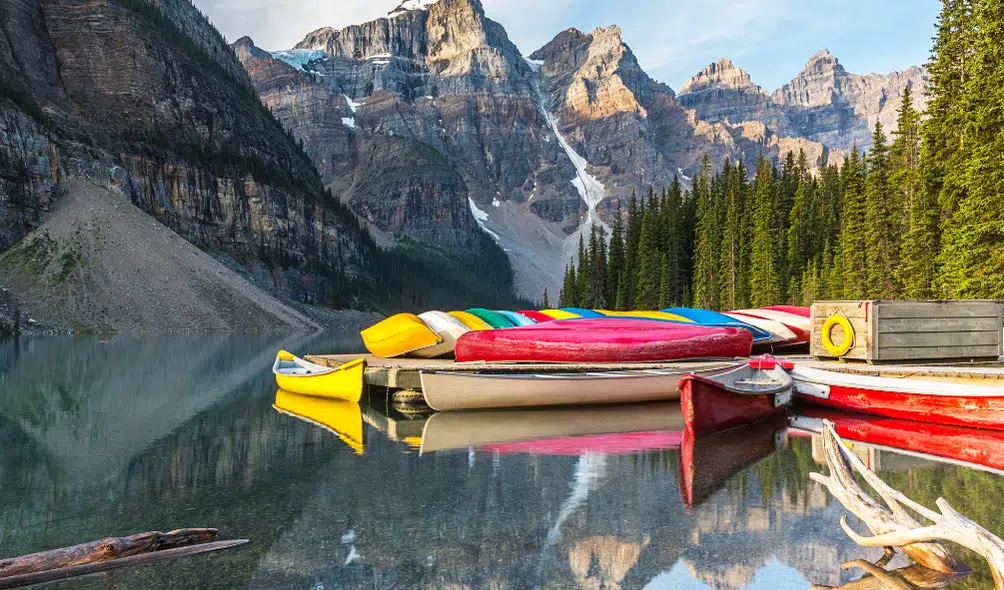 Canoeing on Lake Moraine | Everything You Need To Know 2 Moraine Lake Boat Tour